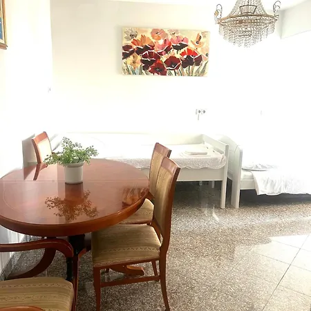 尼科别墅酒店 3* 扎达尔